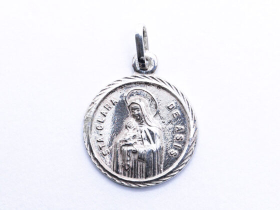 Medalla de plata de Santa Clara de Asís